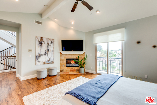 1006 HARKNESS Lane, Redondo Beach, California 90278, 5 Bedrooms Bedrooms, ,4 BathroomsBathrooms,Residential,Sold,HARKNESS,19466584