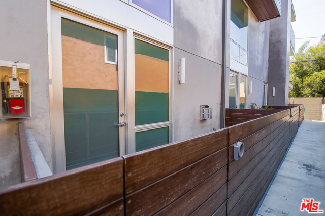 2 Bed Home for Sale in Los Angeles, California