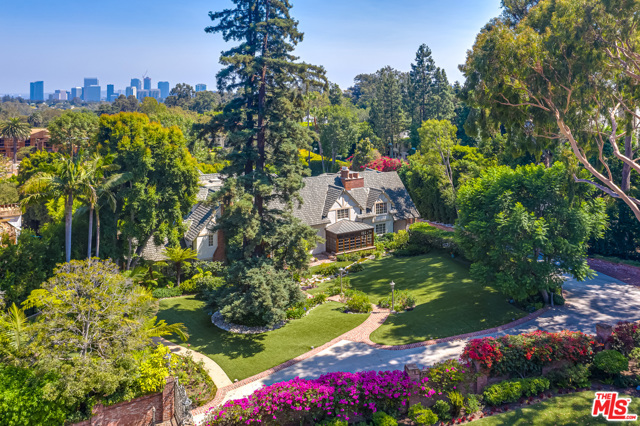 Photo of 333 Bel Air Road, Los Angeles, CA 90077