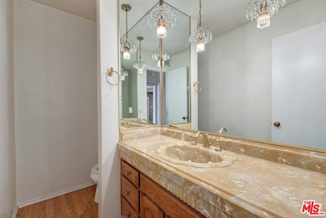 5 Bed Home for Sale in Encino, California