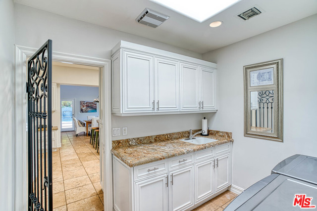 5 Bed Home for Sale in Calabasas, California