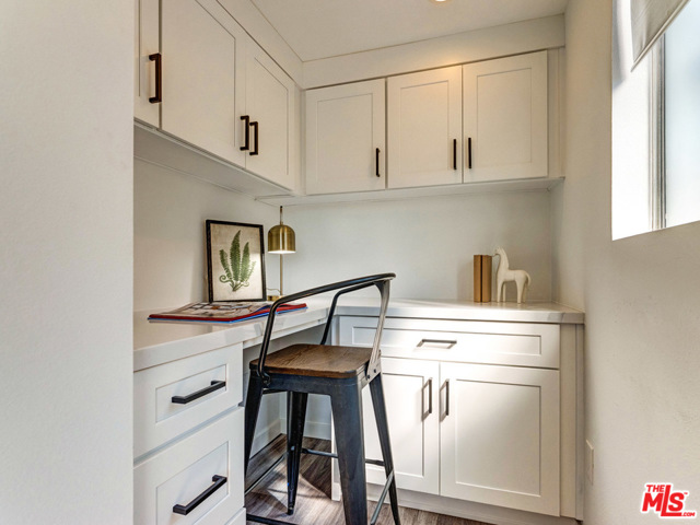 2 Bed Home for Sale in Venice, California