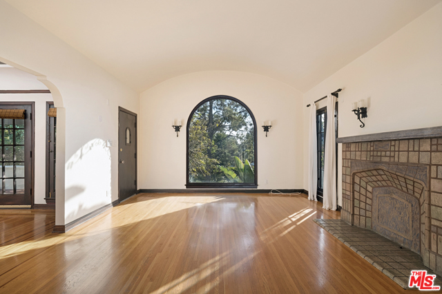 3 Bed Home for Sale in Los Angeles, California