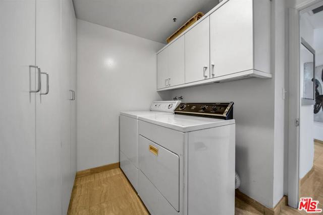 2 Bed Home for Sale in Los Angeles, California
