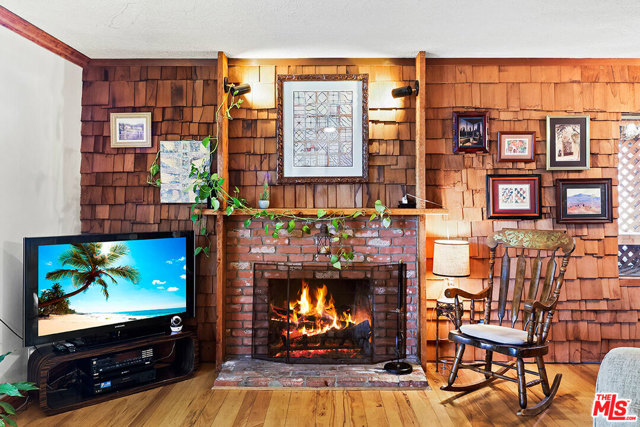 3 Bed Home for Sale in Lake Balboa, California