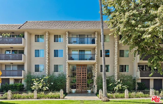 1 Bed Home for Sale in Los Angeles, California