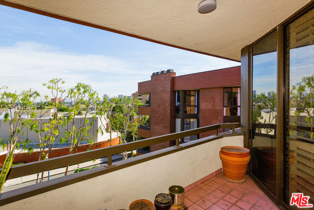 2 Bed Home for Sale in Beverly Hills, California