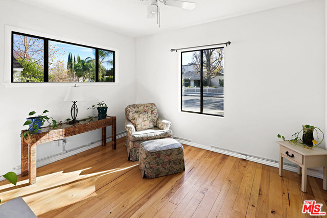 3 Bed Home for Sale in Lake Balboa, California