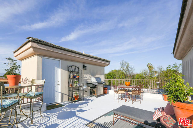 3 Bed Home for Sale in Studio City, California