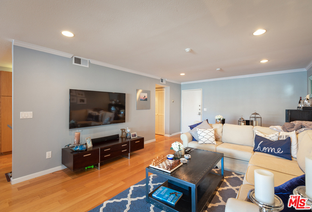 2000 VOORHEES Avenue, Redondo Beach, California 90278, 3 Bedrooms Bedrooms, ,3 BathroomsBathrooms,Residential,Sold,VOORHEES,18334284