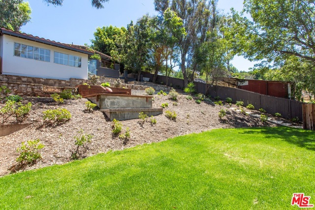 2261 CARRIAGE Drive, Rolling Hills Estates, California 90274, 4 Bedrooms Bedrooms, ,4 BathroomsBathrooms,Residential,Sold,CARRIAGE,19486406