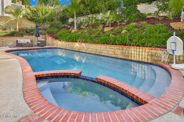 5 Bed Home for Sale in Agoura Hills, California
