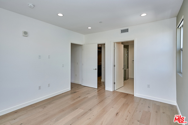 2 Bed Home for Sale in Los Angeles, California