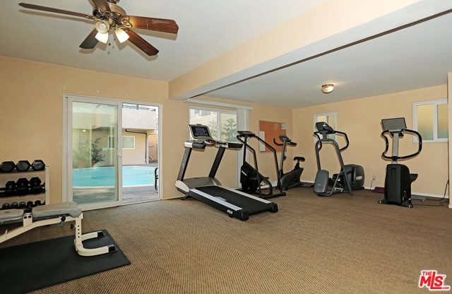 1 Bed Home for Sale in Los Angeles, California