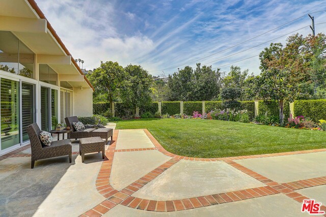 5465 MIDDLECREST Road, Rancho Palos Verdes, California 90275, 4 Bedrooms Bedrooms, ,2 BathroomsBathrooms,Residential,Sold,MIDDLECREST,19465646
