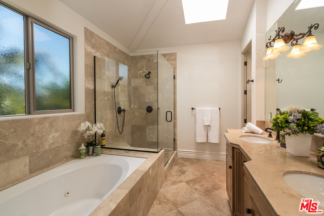 1908 CURTIS Avenue, Redondo Beach, California 90278, 4 Bedrooms Bedrooms, ,3 BathroomsBathrooms,Residential,Sold,CURTIS,17248288