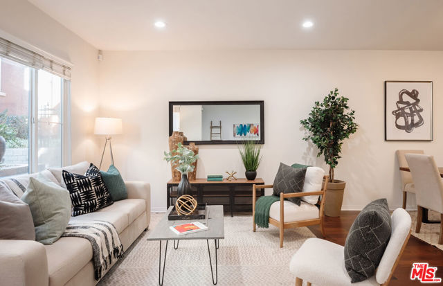 2 Bed Home for Sale in Playa Vista, California