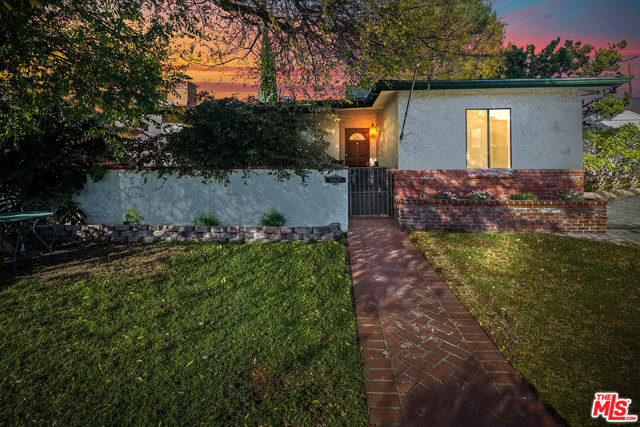 3 Bed Home for Sale in Lake Balboa, California