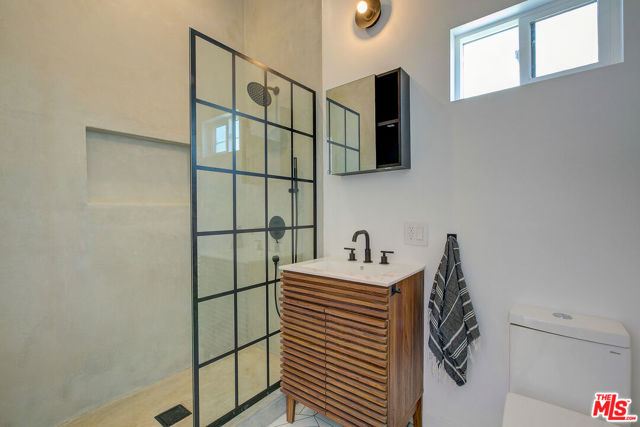 4 Bed Home for Sale in Los Angeles, California