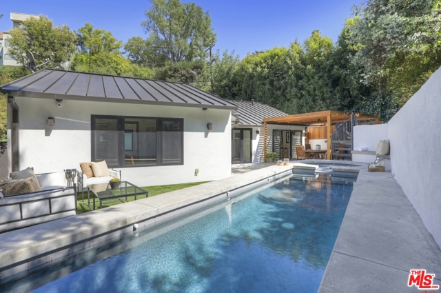 3 Bed Home for Sale in Los Angeles, California