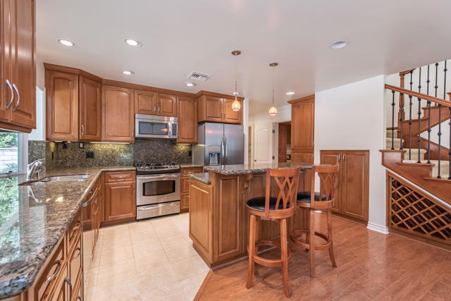 4 Bed Home for Sale in Calabasas, California