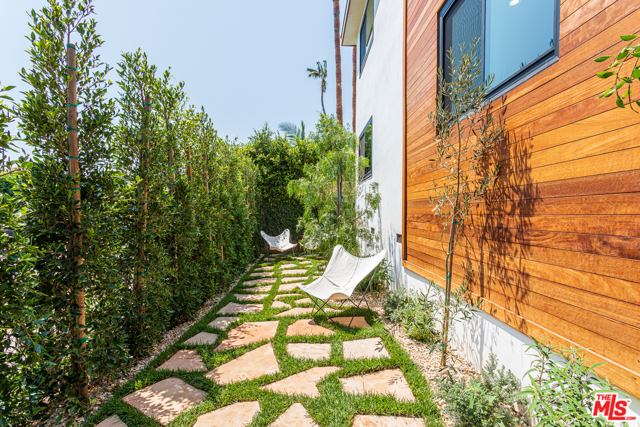 2 Bed Home for Sale in Venice, California