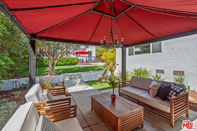 2 Bed Home for Sale in Los Angeles, California