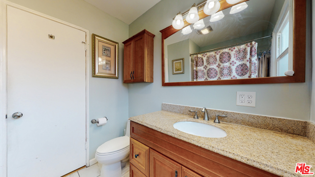 3 Bed Home for Sale in Hawthorne, California