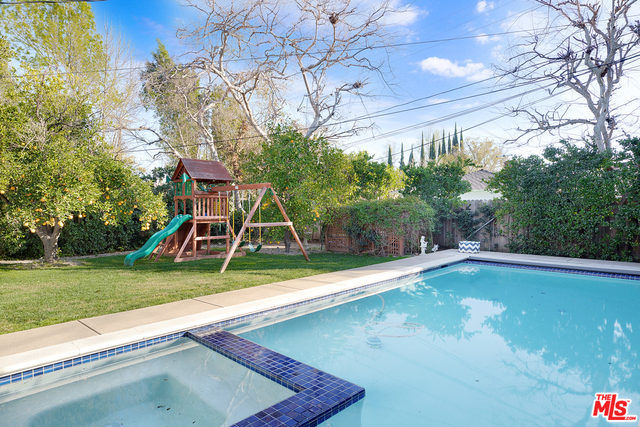 3 Bed Home for Sale in Sherman Oaks, California
