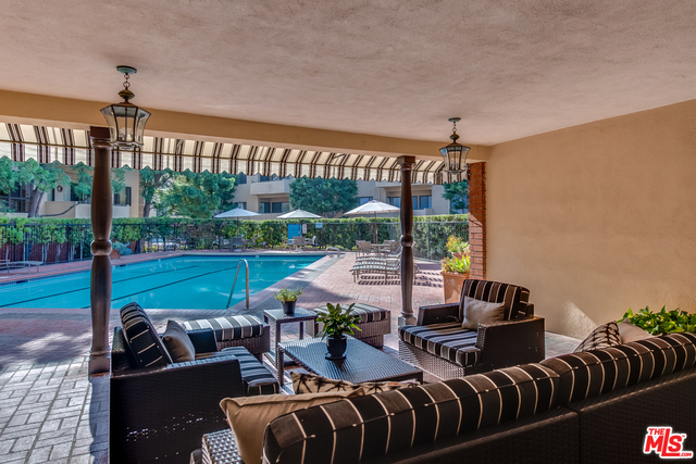 1 Bed Home for Sale in Los Angeles, California