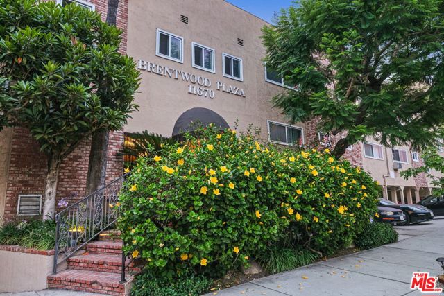  Income Home for Sale in Los Angeles, California