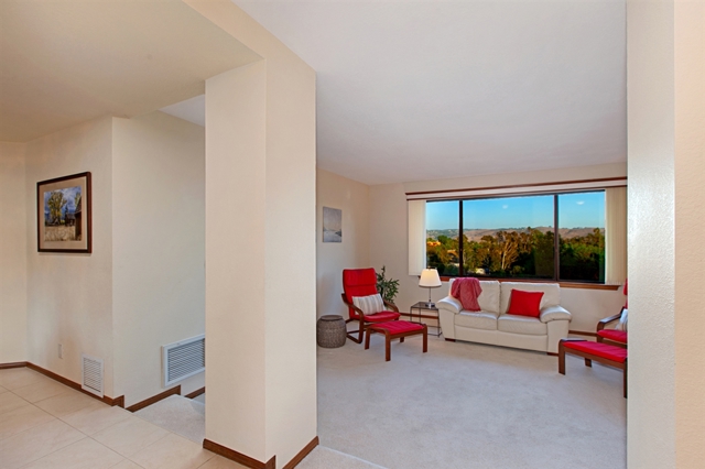 4175 Linda Vista Dr