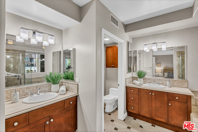 2 Bed Home for Sale in Playa Vista, California