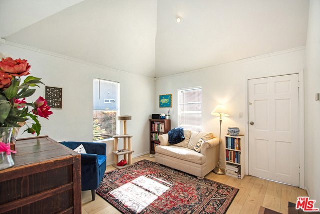  Income Home for Sale in Los Angeles, California