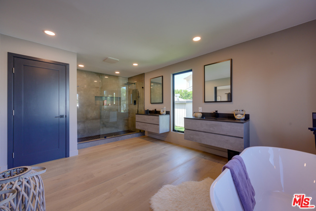 4 Bed Home for Sale in Encino, California
