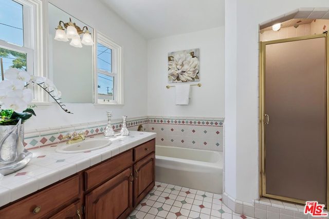 3 Bed Home for Sale in Los Angeles, California