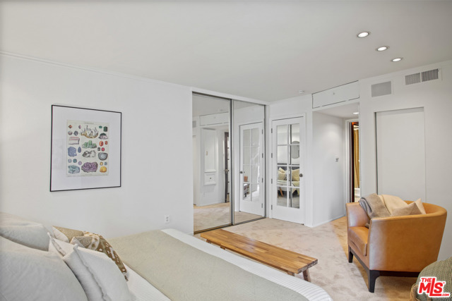 1 Bed Home for Sale in West Hollywood, California