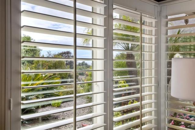 Yes, yes, yes - you CAN see the ocean if you stand in the family room and look out these windows so the colors during a brilliant sunset are remarkable.