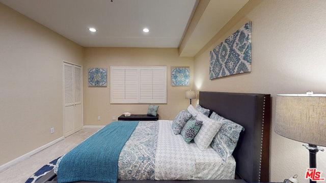 2 Bed Home for Sale in Sherman Oaks, California