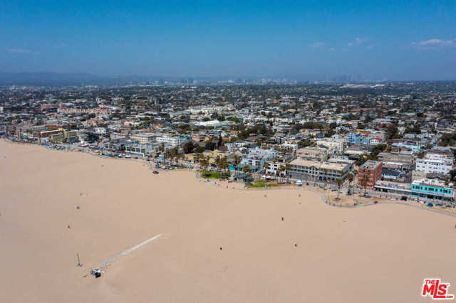 3 Bed Home for Sale in Venice, California