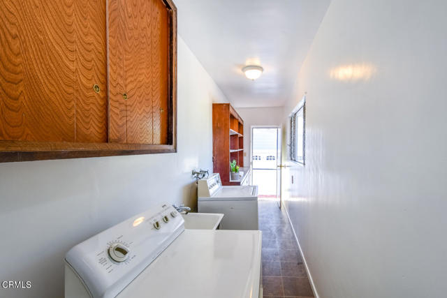 4 Bed Home for Sale in Los Angeles, California