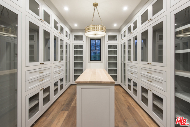 6 Bed Home for Sale in Pacific Palisades, California