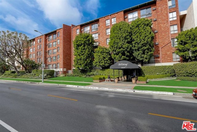 1 Bed Home for Sale in Los Angeles, California