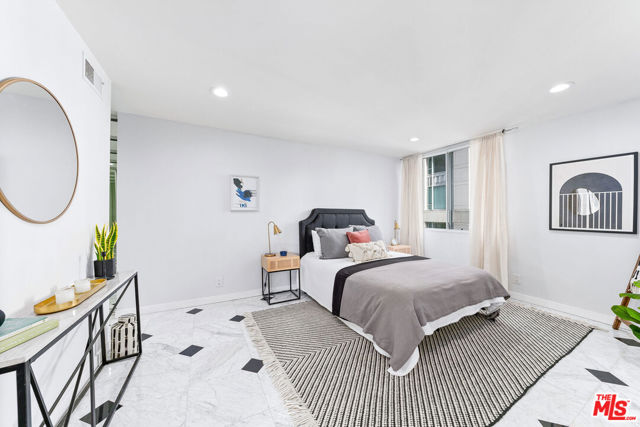 2 Bed Home for Sale in Los Angeles, California