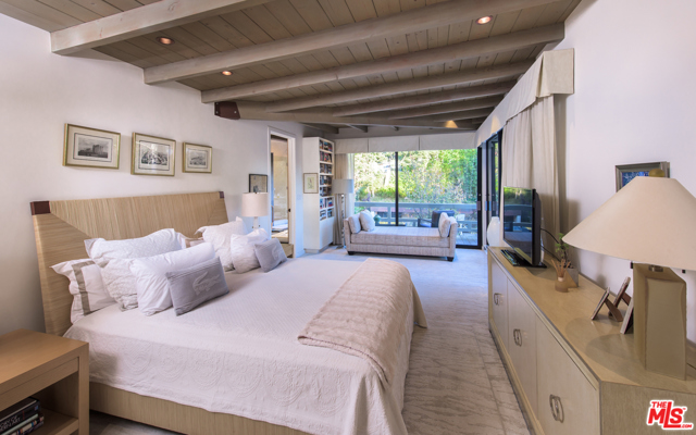 3 Bed Home for Sale in Los Angeles, California
