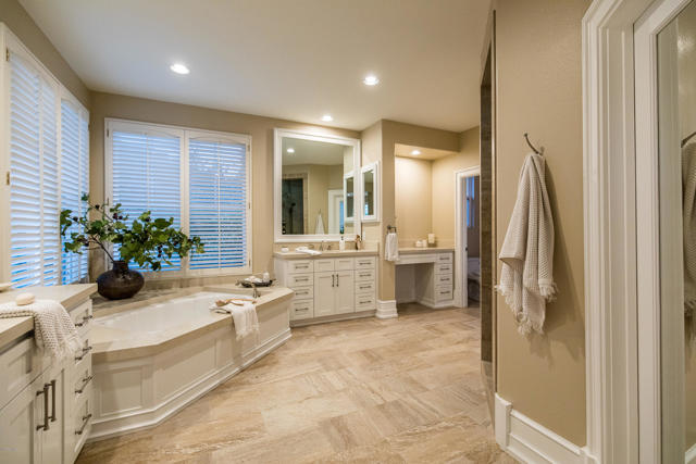 5 Bed Home for Sale in Newbury Park, California
