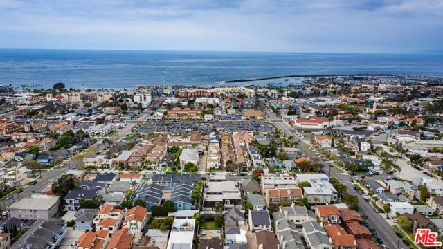 110 Guadalupe Avenue, Redondo Beach, California 90277, 3 Bedrooms Bedrooms, ,1 BathroomBathrooms,Residential,Sold,Guadalupe,21748610