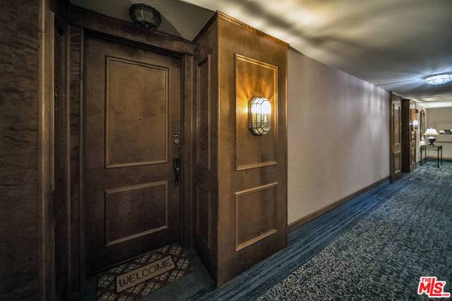 1 Bed Home for Sale in Playa del Rey, California