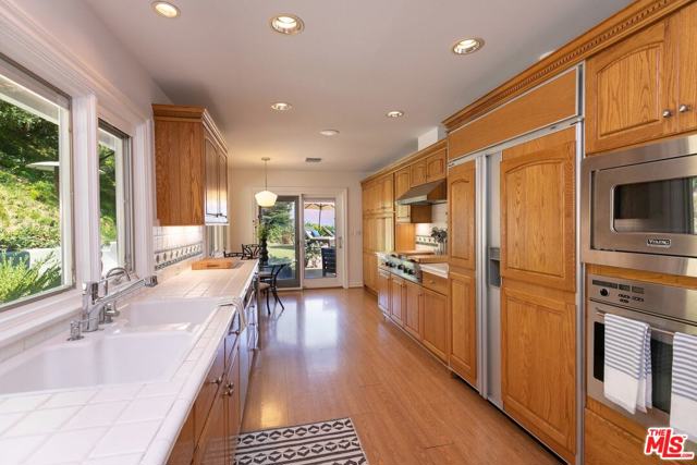3 Bed Home for Sale in Studio City, California