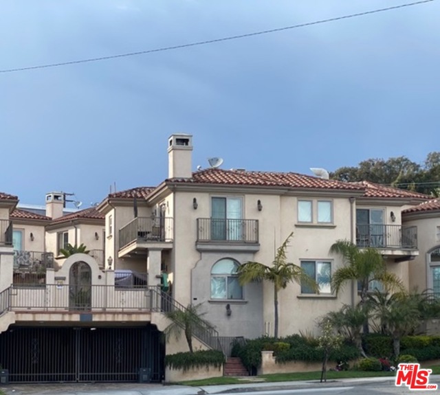 1725 Aviation Boulevard, Redondo Beach, California 90278, 3 Bedrooms Bedrooms, ,1 BathroomBathrooms,Residential,Sold,Aviation,21684106